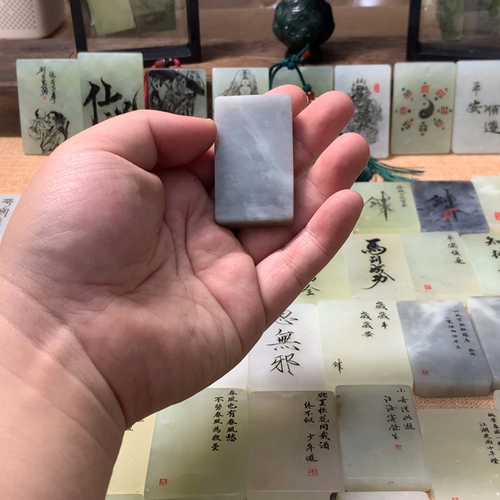 蛇纹石玉合金颈饰