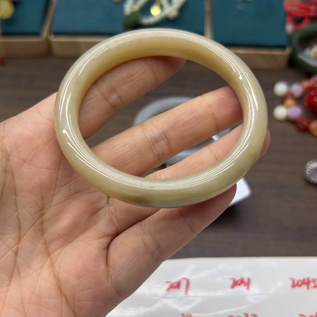 和田玉未镶嵌手镯59.2圈围1998