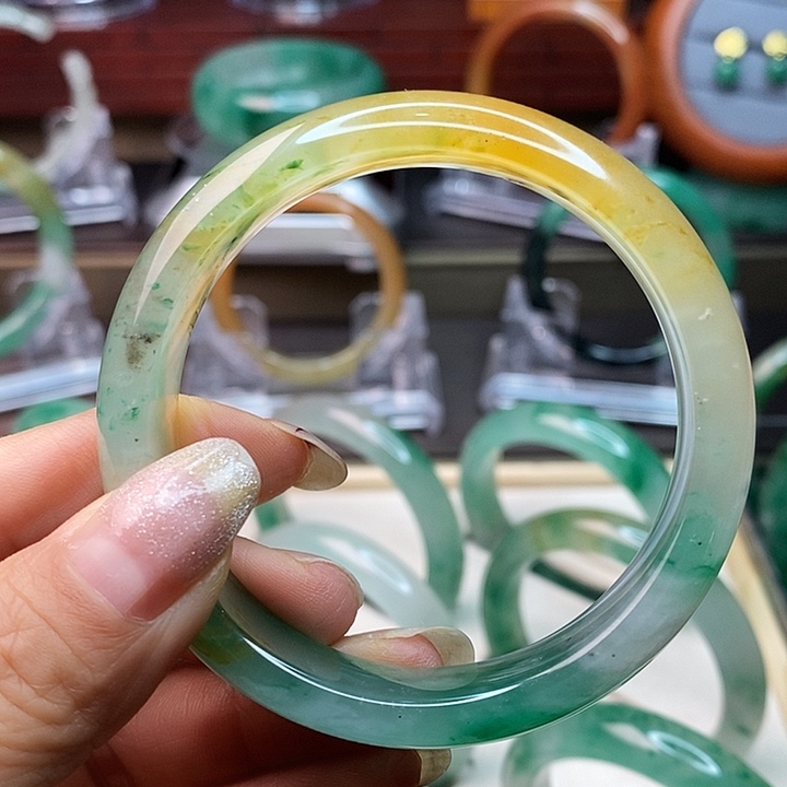 石英质玉手镯未镶嵌富*