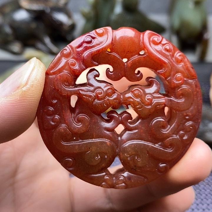 未镶嵌蛇纹石玉颈饰