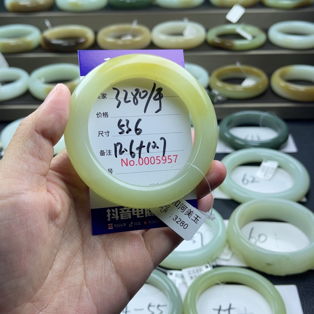 和田玉手镯未镶嵌今****茶