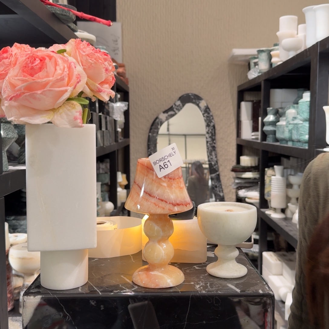 大理石A61。关机。  