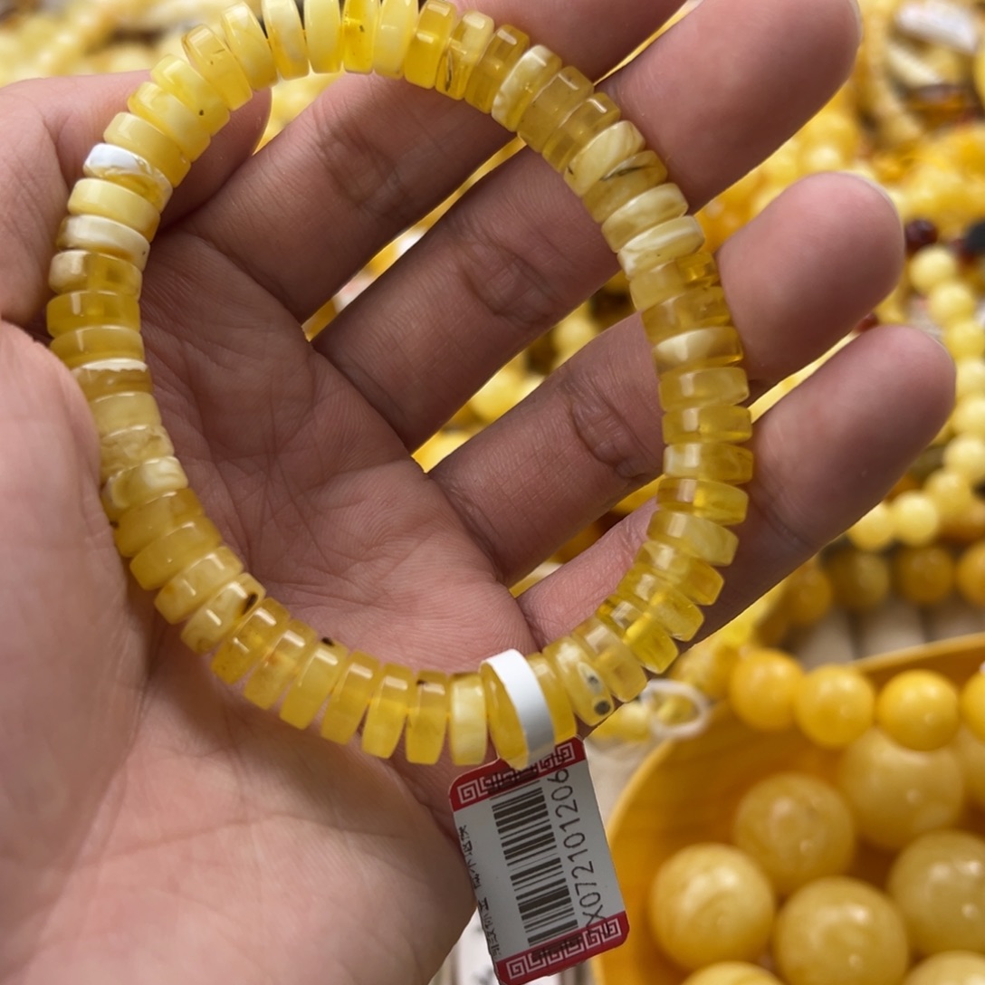 琥珀珠宝奇石未镶嵌