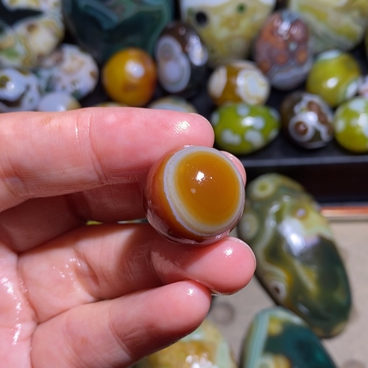 玛瑙/玉髓未镶嵌珠宝半成品禅****馆