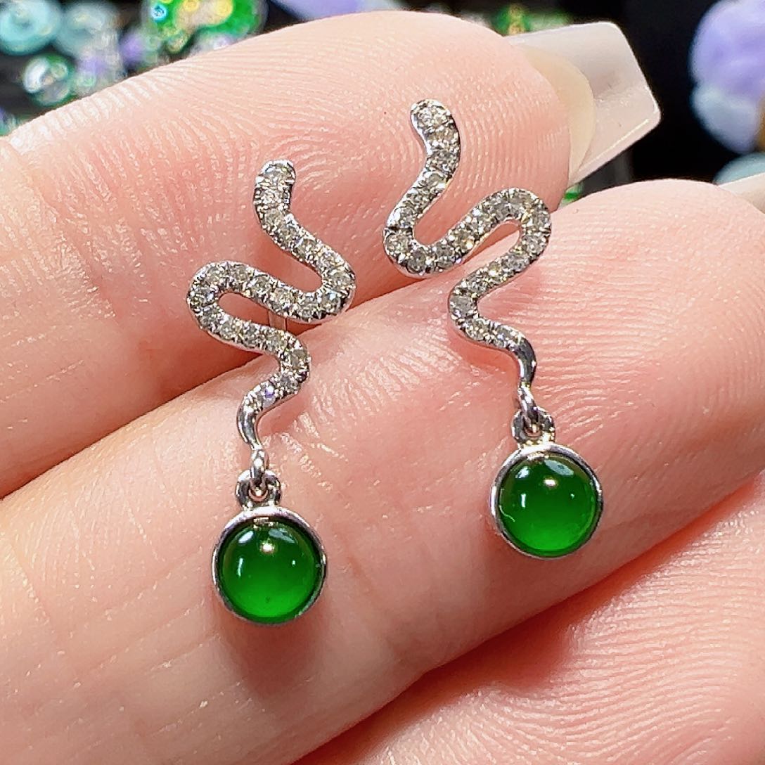 翡翠耳饰18K金镶嵌签收后24小时鉴赏期