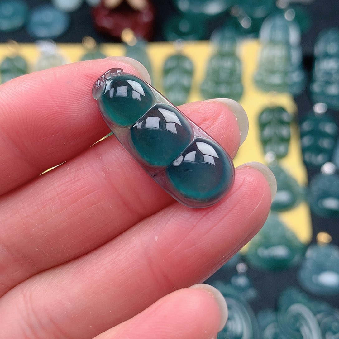 翡翠吊坠(不含链)未镶嵌吊坠