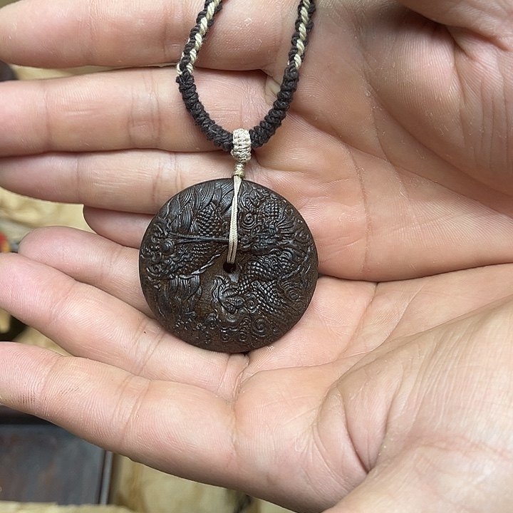 大叶紫檀（黑酸枝木类）