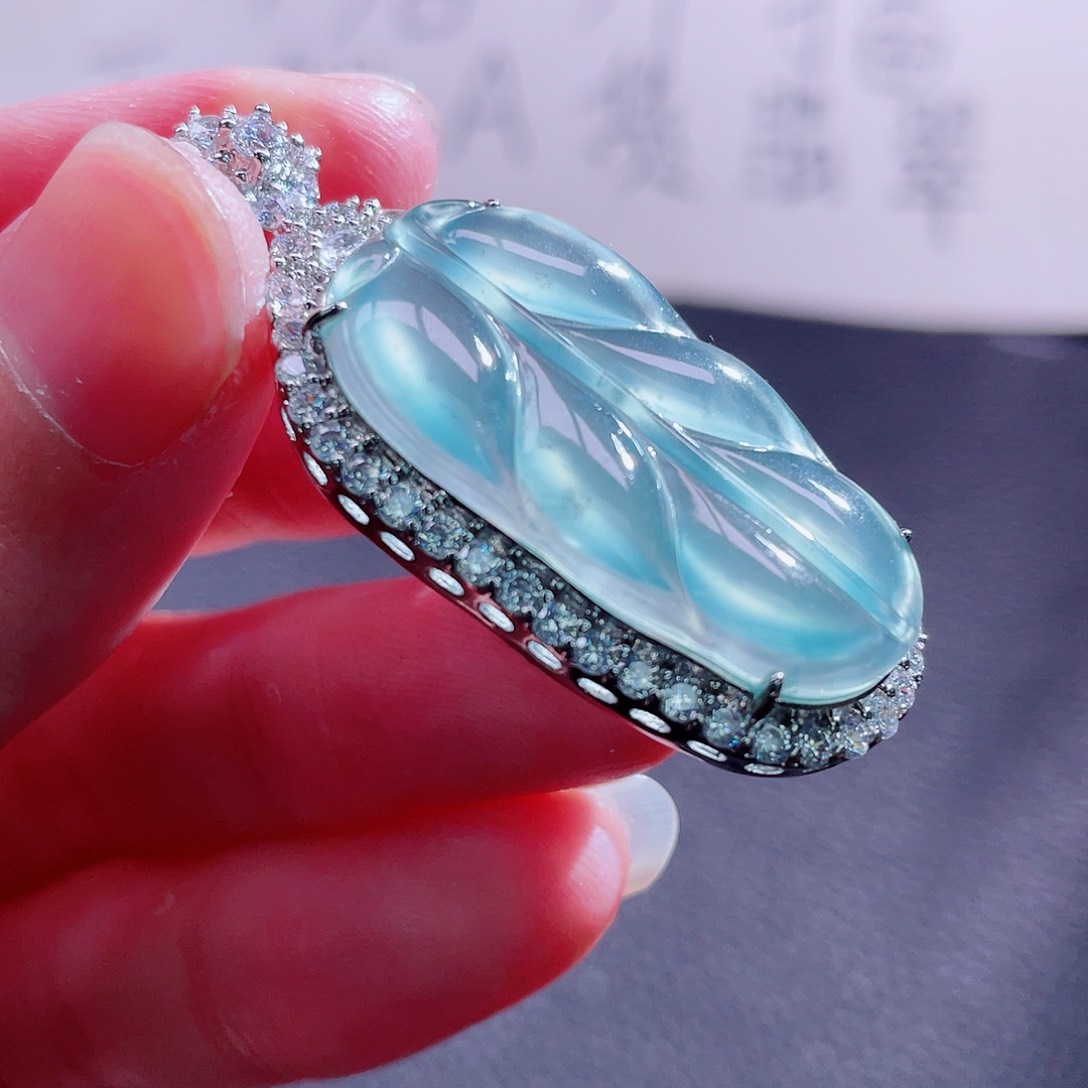 翡翠颈饰未镶嵌99999999999