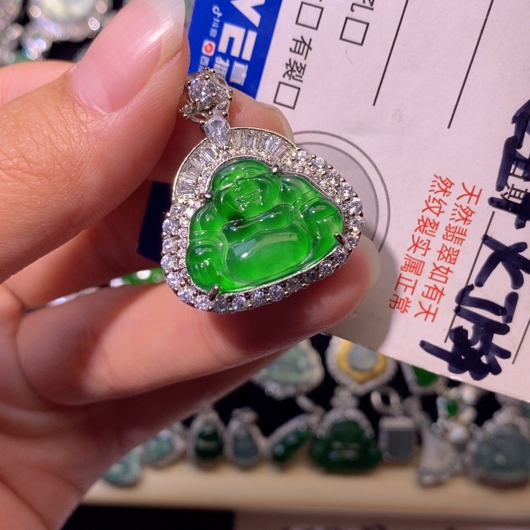 翡翠未镶嵌颈饰天然