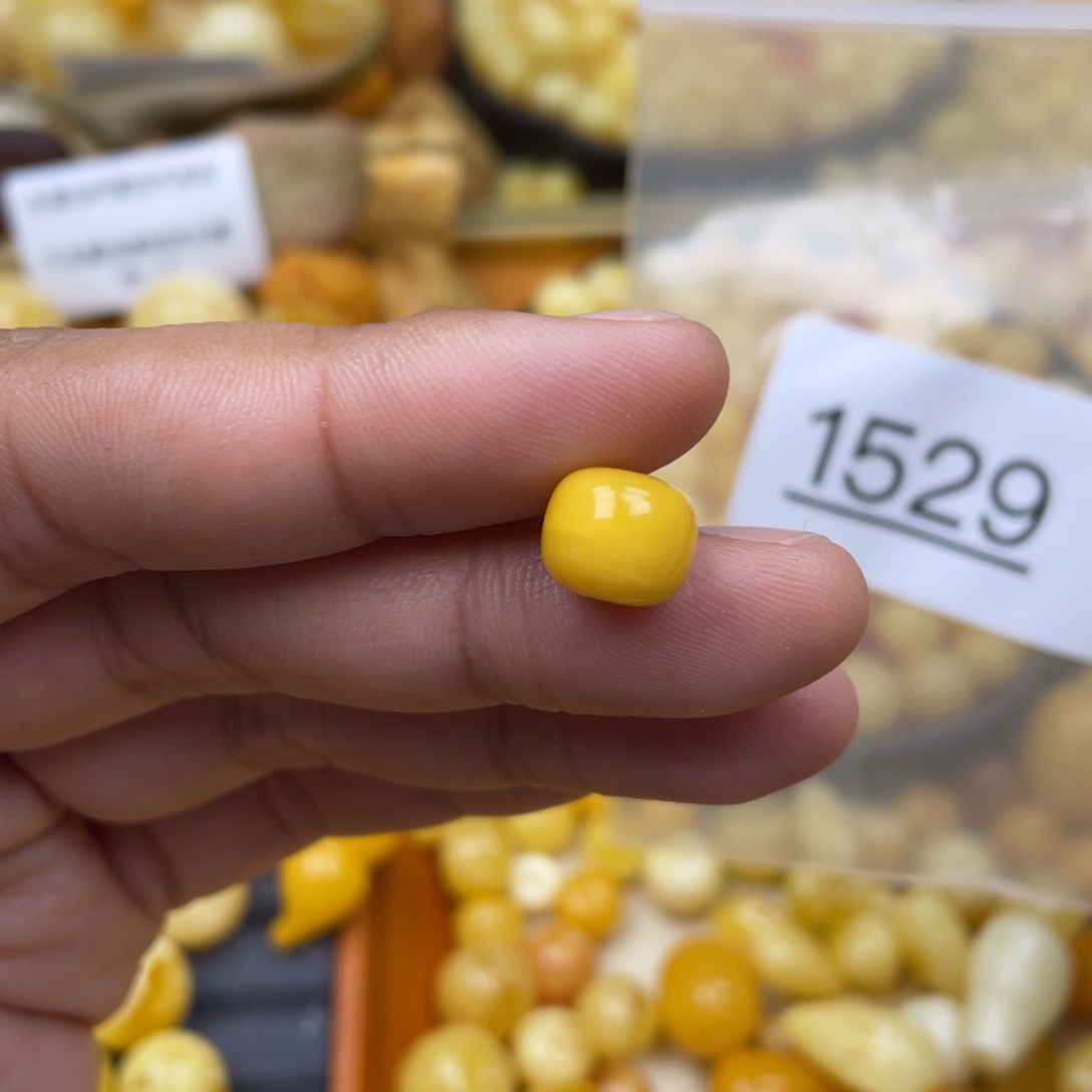 琥珀珠宝奇石未镶嵌10.2