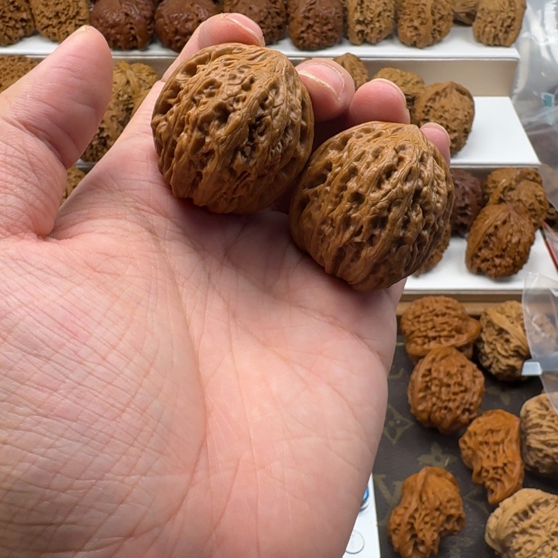 知***喜文玩核桃吊坠铁锤