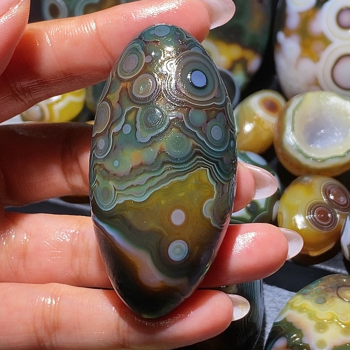 玛瑙/玉髓未镶嵌珠宝奇石98