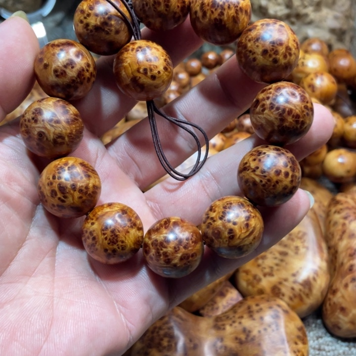 逸***天柏木（崖柏）其他2.0