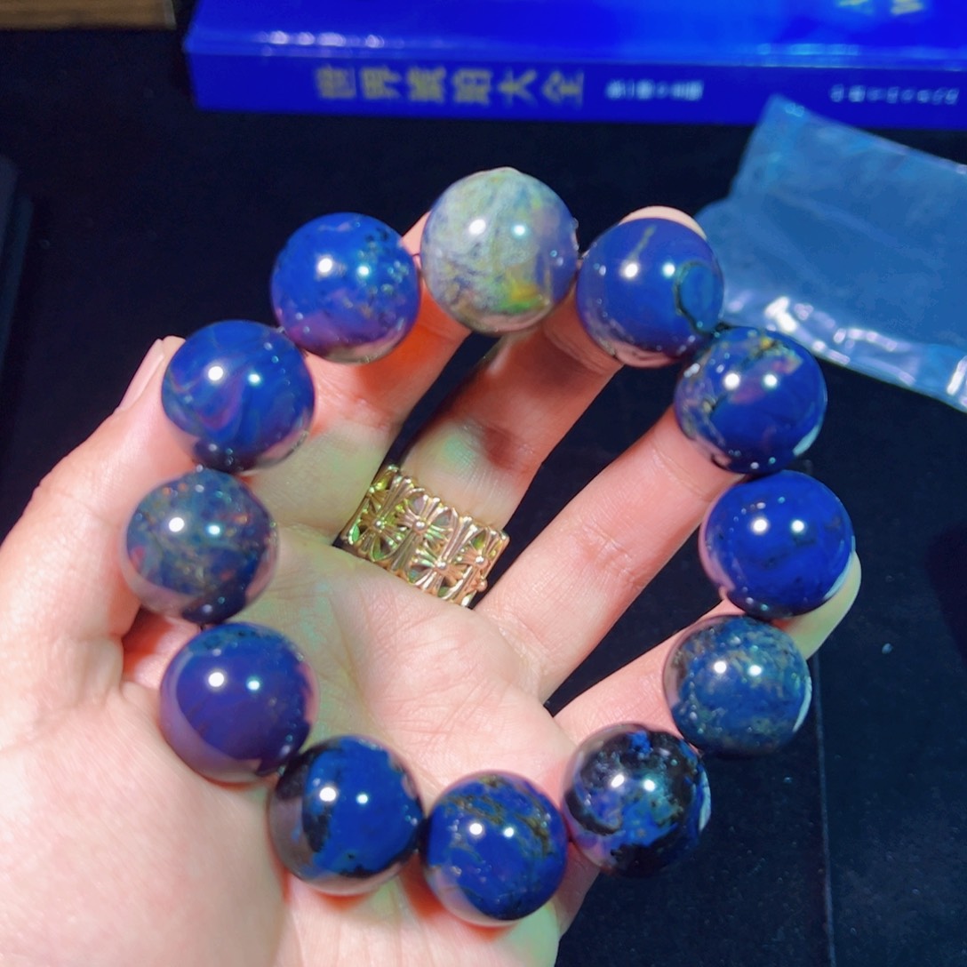 琥珀裸石未镶嵌琥珀