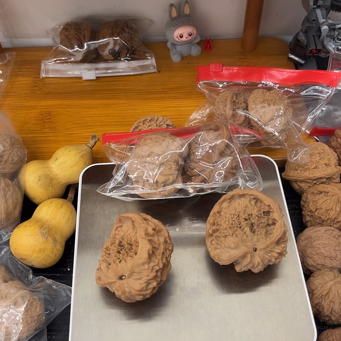 M***.两对 蛇头！元旦快乐26年暴富