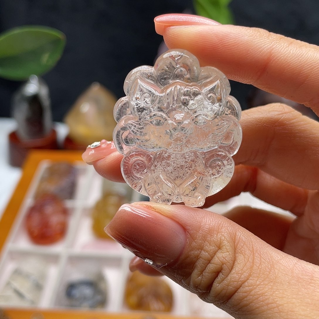 颈饰未镶嵌水晶?**?