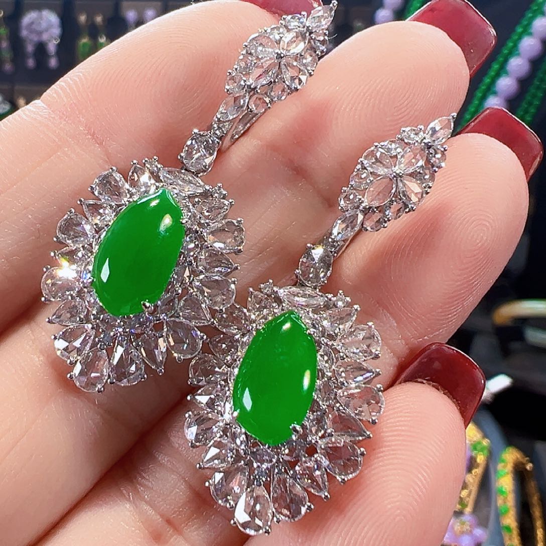 翡翠18K金镶嵌耳饰签收后24小时鉴赏期