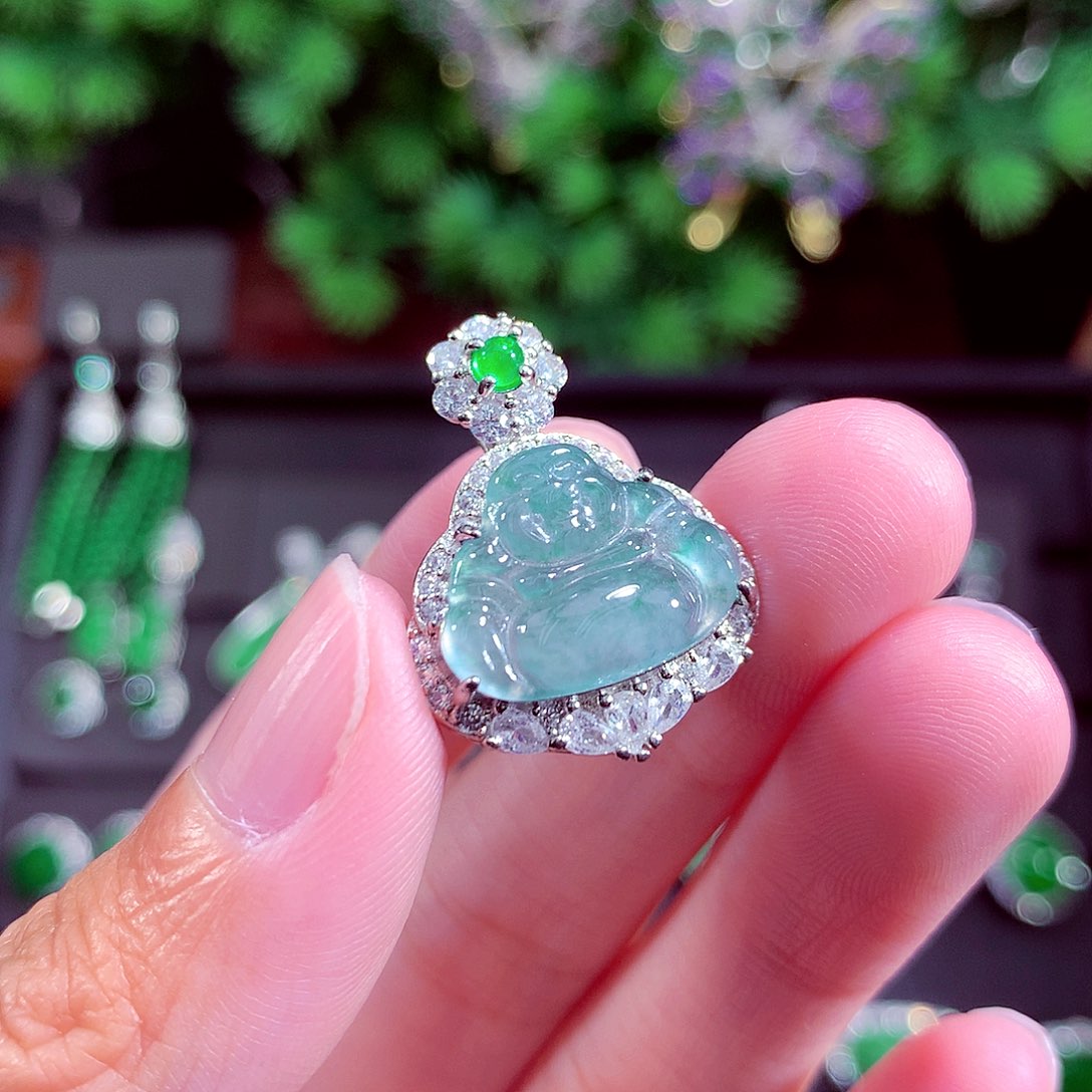 颈饰未镶嵌翡翠天然