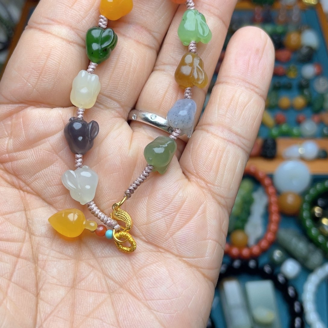 和田玉颈饰未镶嵌王*敌