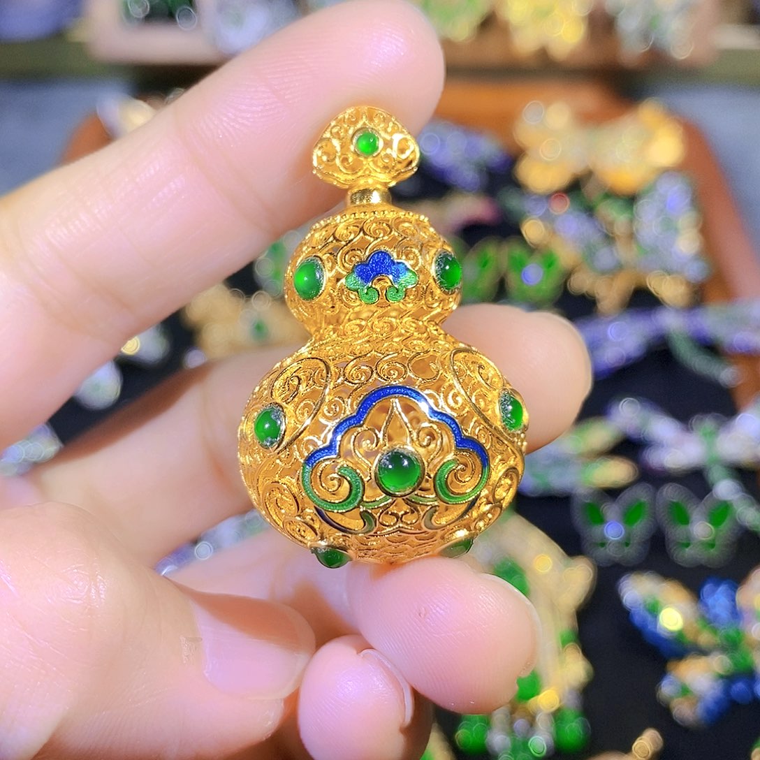 颈饰银S925镶嵌翡翠