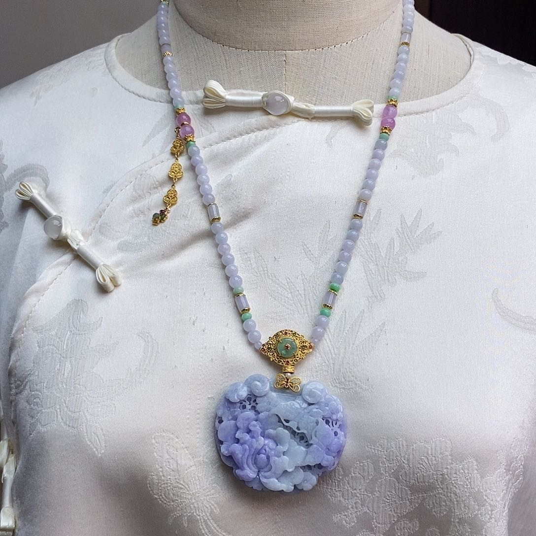 翡翠颈饰未镶嵌天然