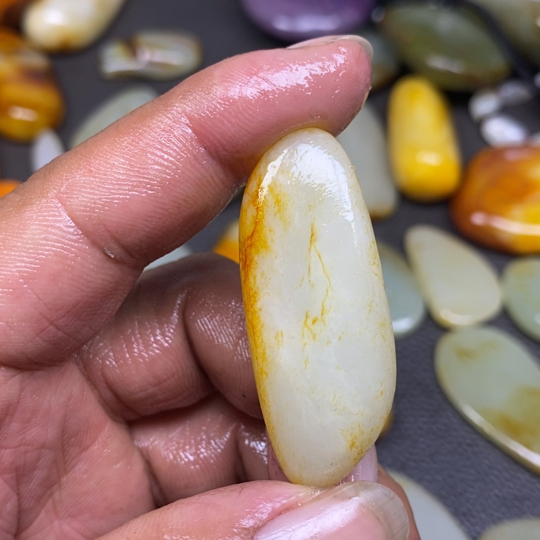 和田玉（糖玉）挂件未镶嵌