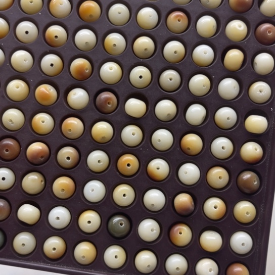 白玉菩提吊坠瑕疵11炭烤苹果200颗