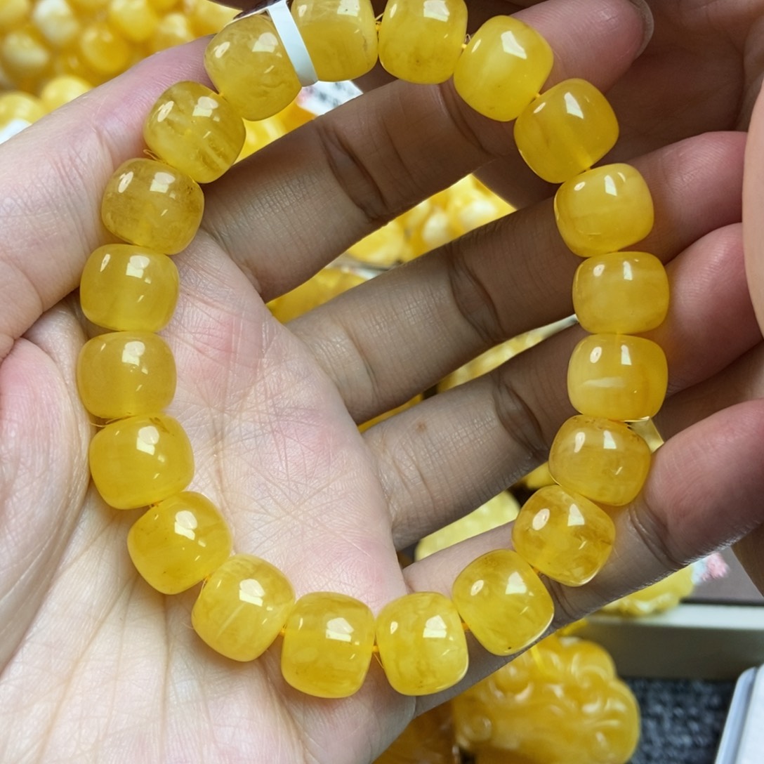 蜜蜡珠宝奇石未镶嵌