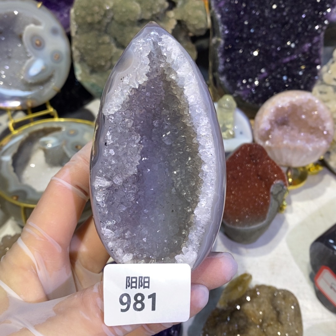 水晶未镶嵌大型摆件（非配饰）