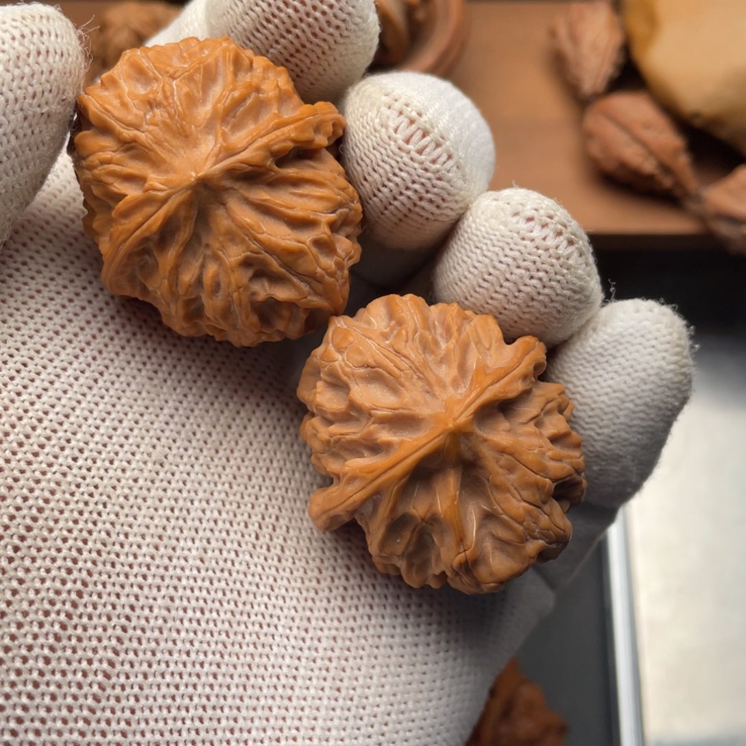 文玩核桃吊坠变异小苹果