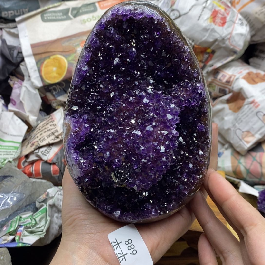 紫晶乌拉圭未镶嵌