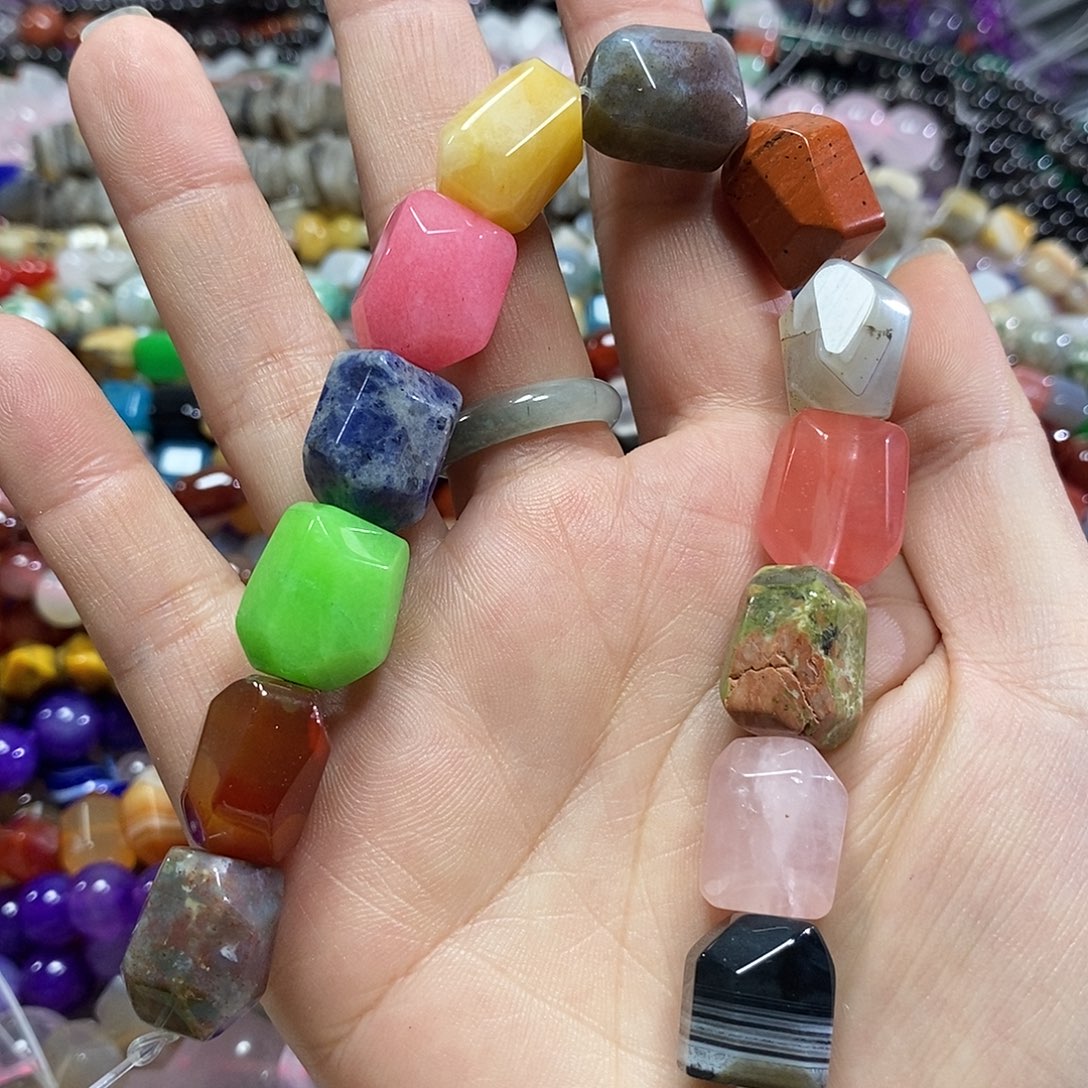 玛瑙/玉髓未镶嵌珠宝半成品多宝随型短款卡13*17mm