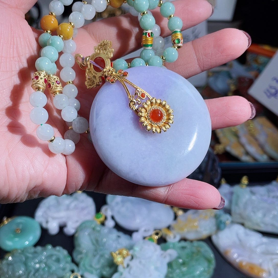 翡翠颈饰未镶嵌翡翠粉紫平安扣