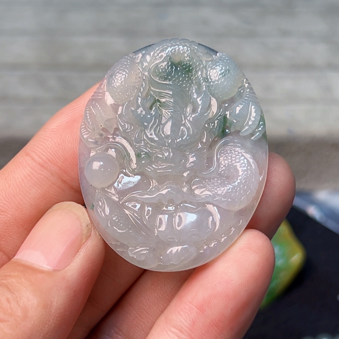 定制翡翠未镶嵌龙牌