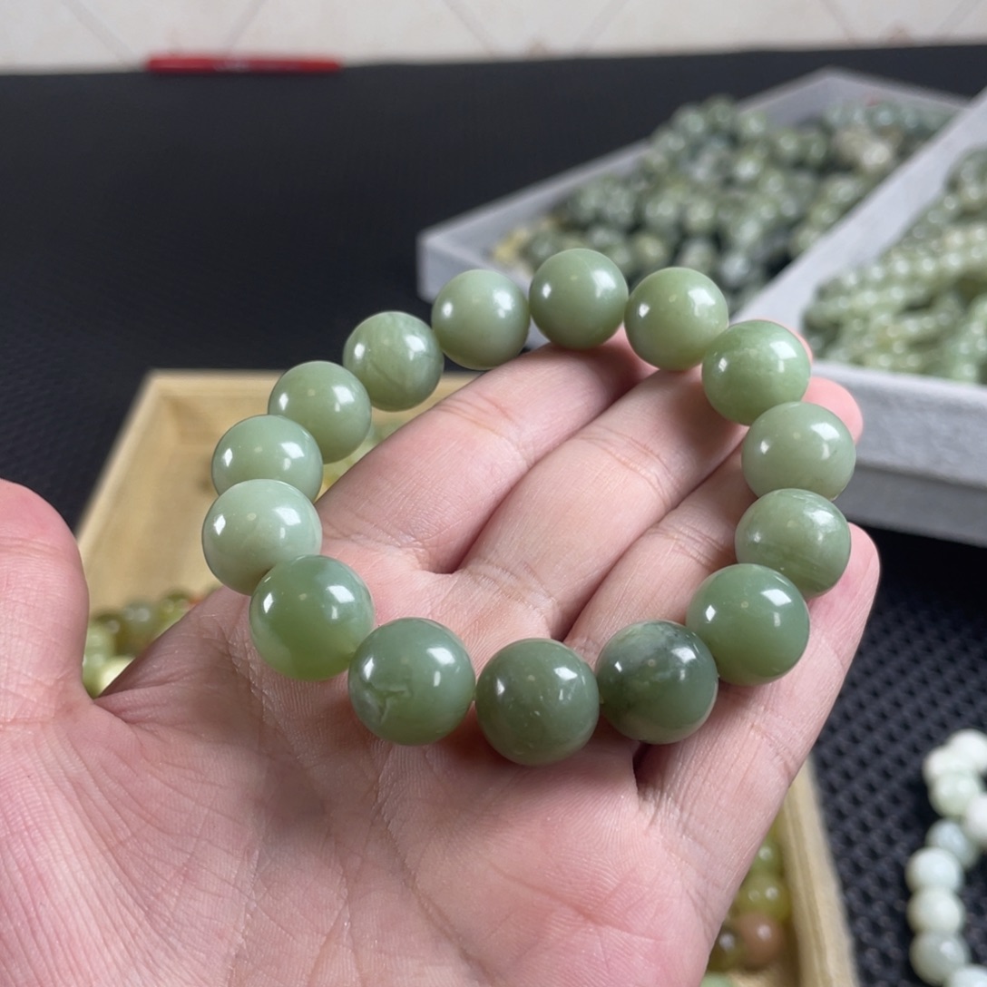 蛇纹石玉未镶嵌手链