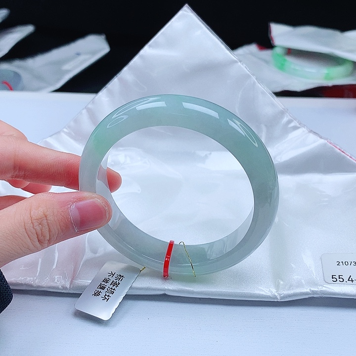 翡翠手镯未镶嵌缅甸天然a货手镯55+