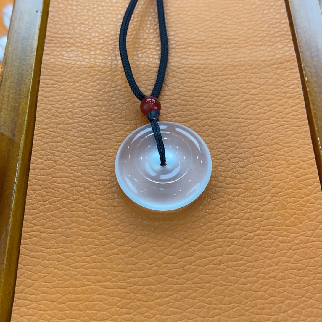 石英质玉吊坠(不含链)未镶嵌