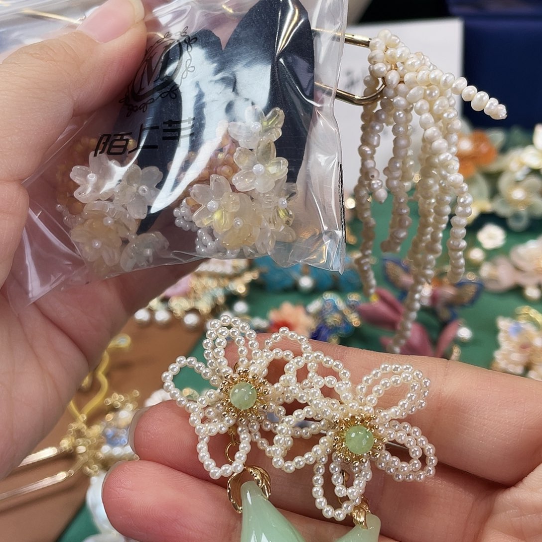 仿珍珠铜合金发夹