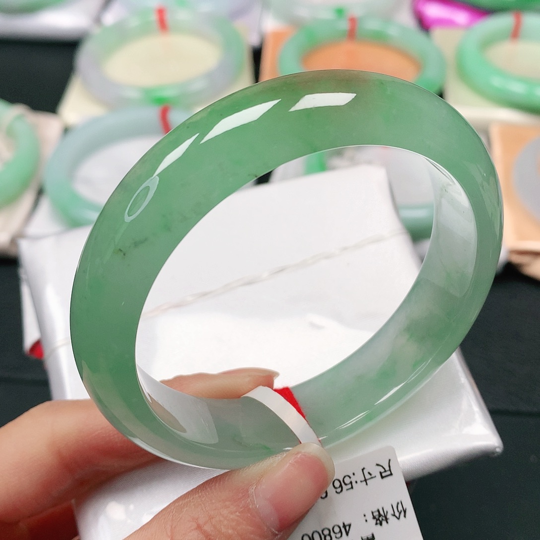 翡翠手镯未镶嵌天然翡翠手镯56