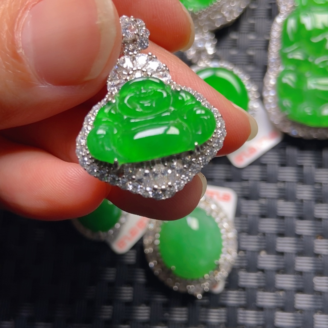 翡翠银S925镶嵌颈饰佛公吊坠