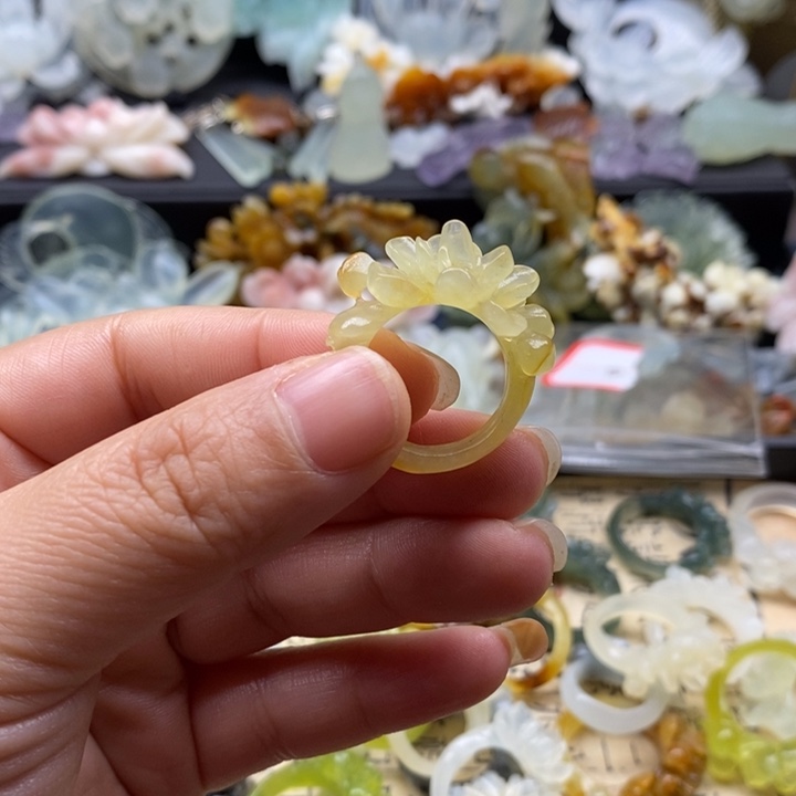 蛇纹石玉合金颈饰