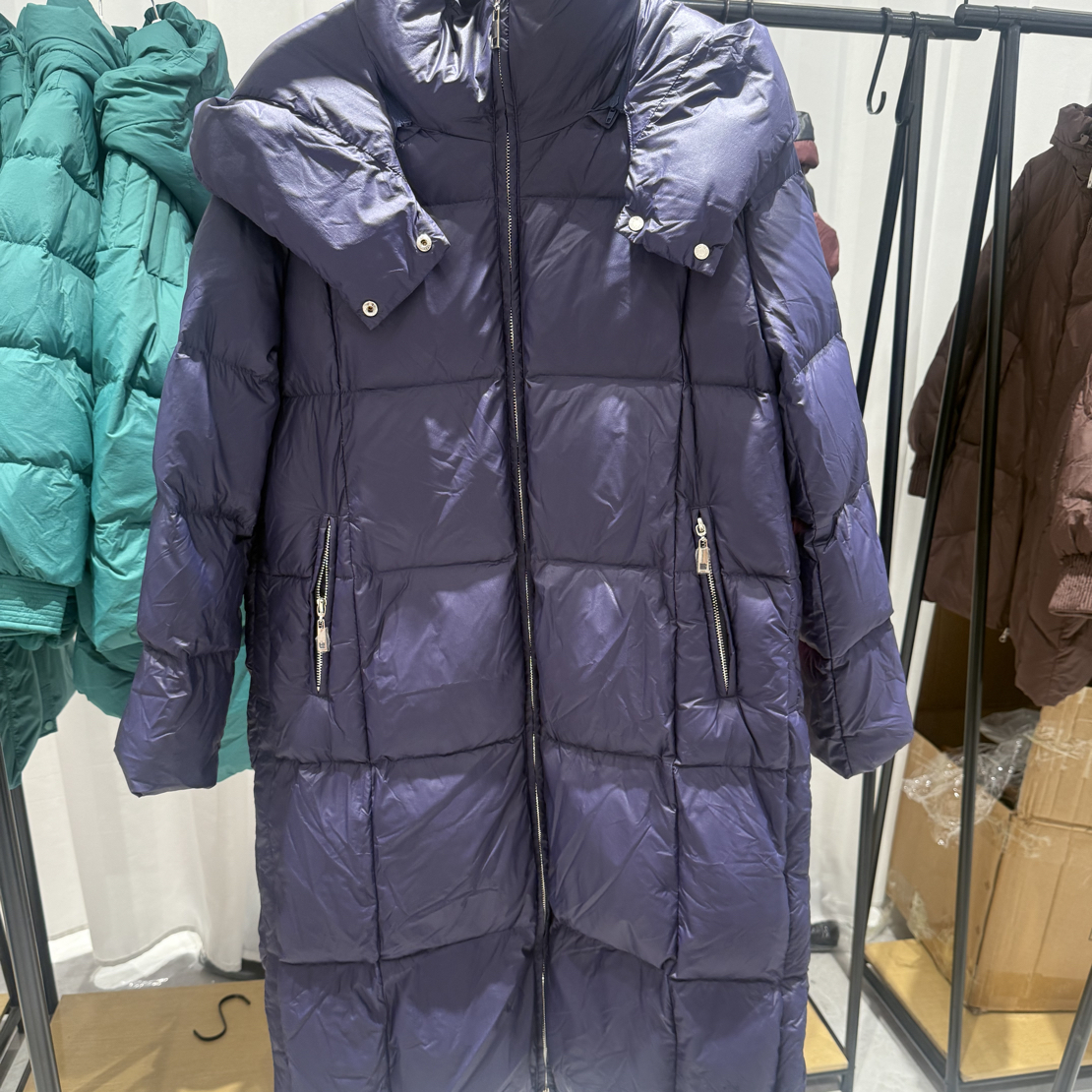 新款长款羽绒服时尚