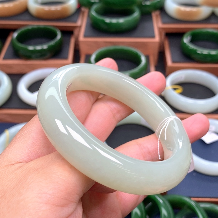 和田玉手镯未镶嵌59