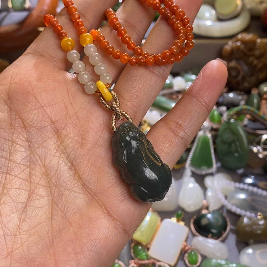 和田玉挂件未镶嵌