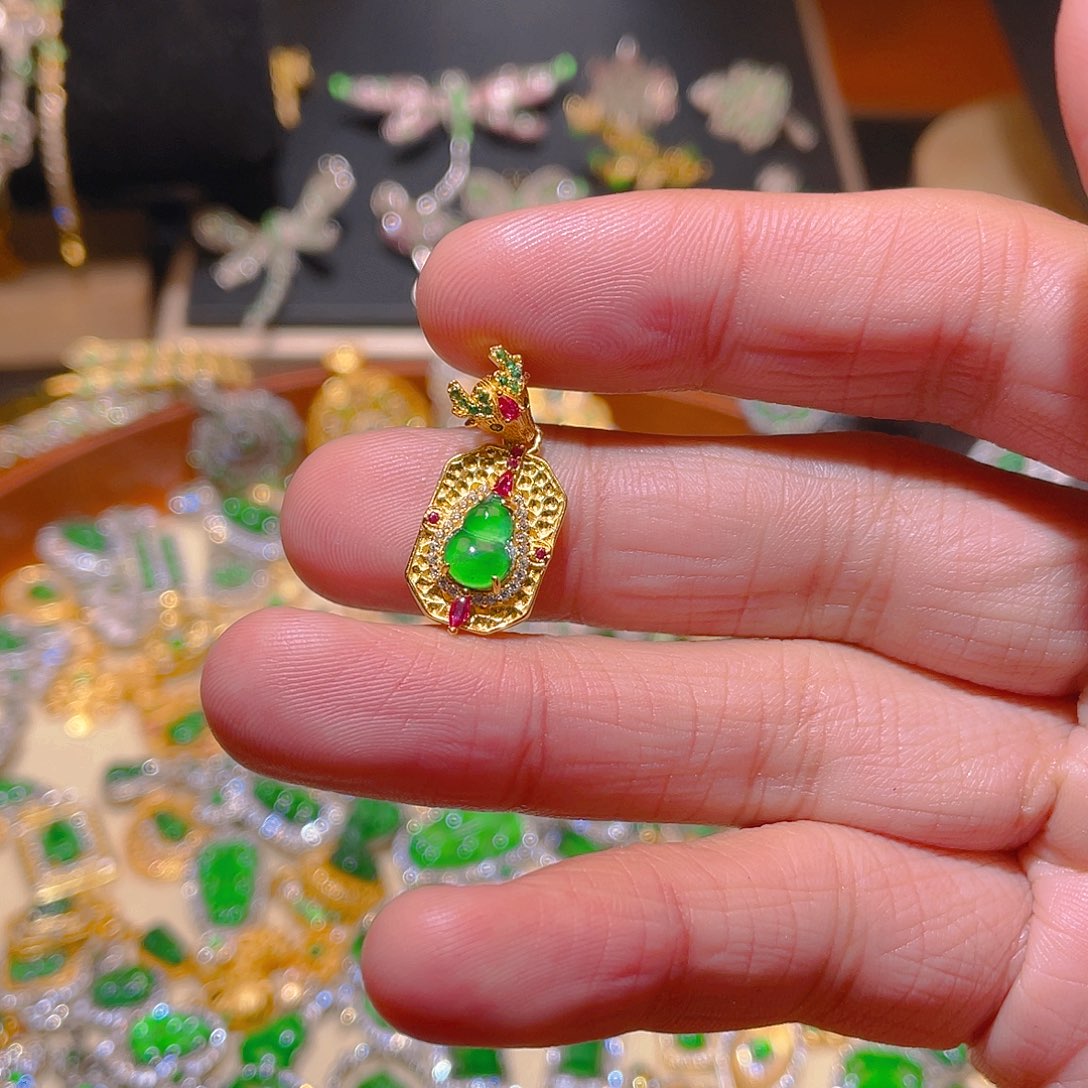 翡翠吊坠(不含链)银S925镶嵌