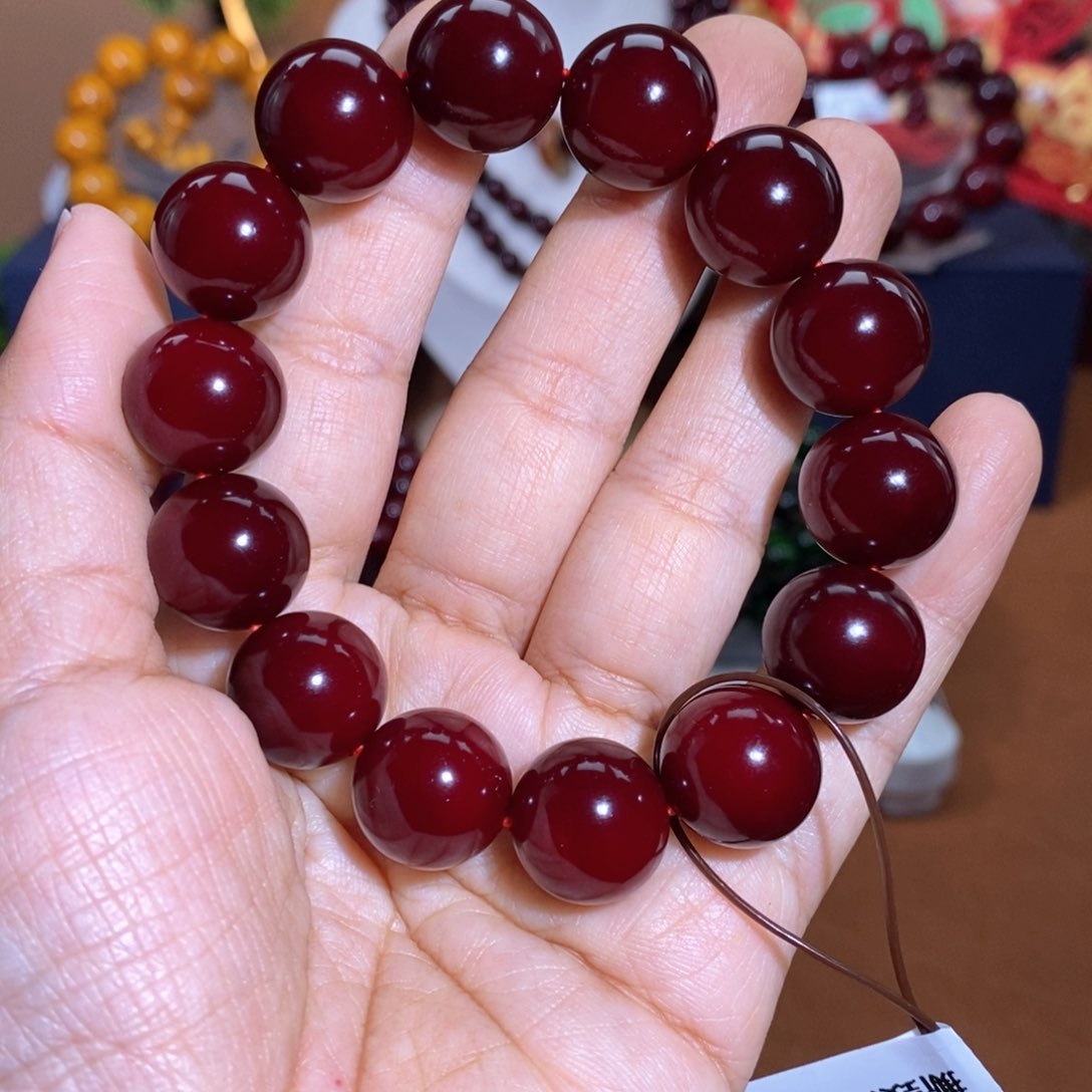 贝壳杉帝王血龙木1.5冰料天花板