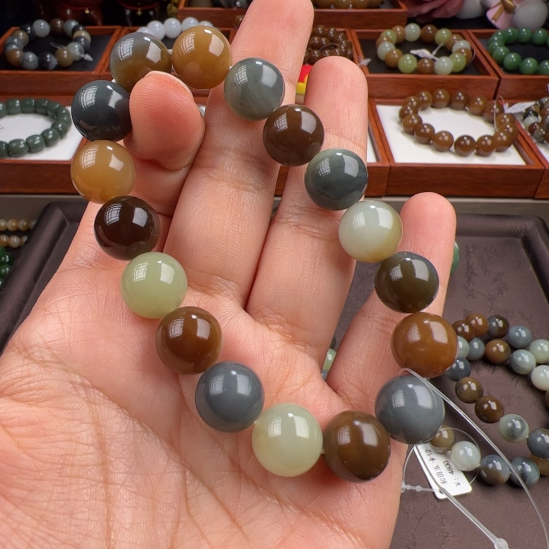 和田玉手链未镶嵌知****求