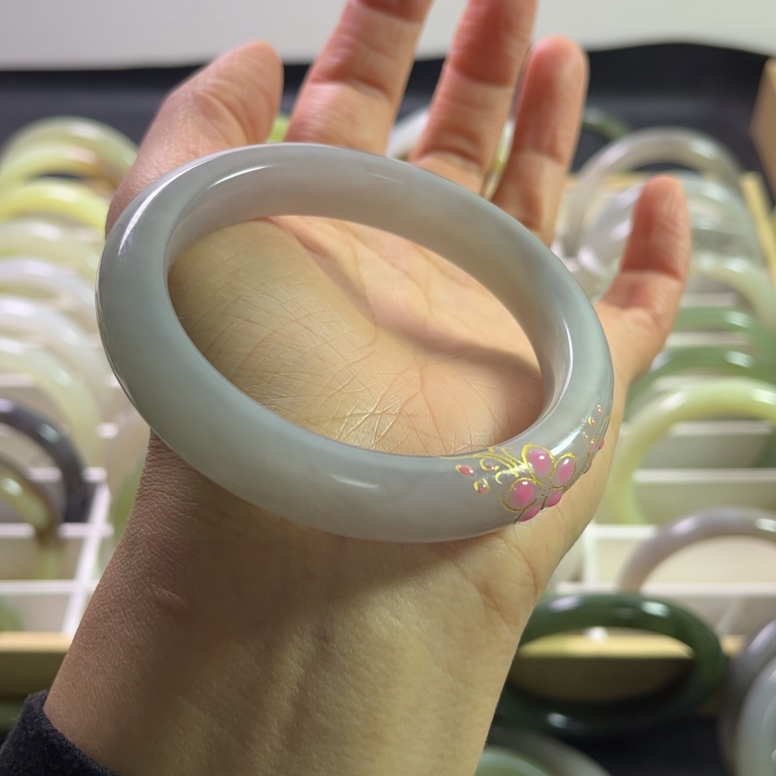 和田玉手镯58.5圈未镶嵌