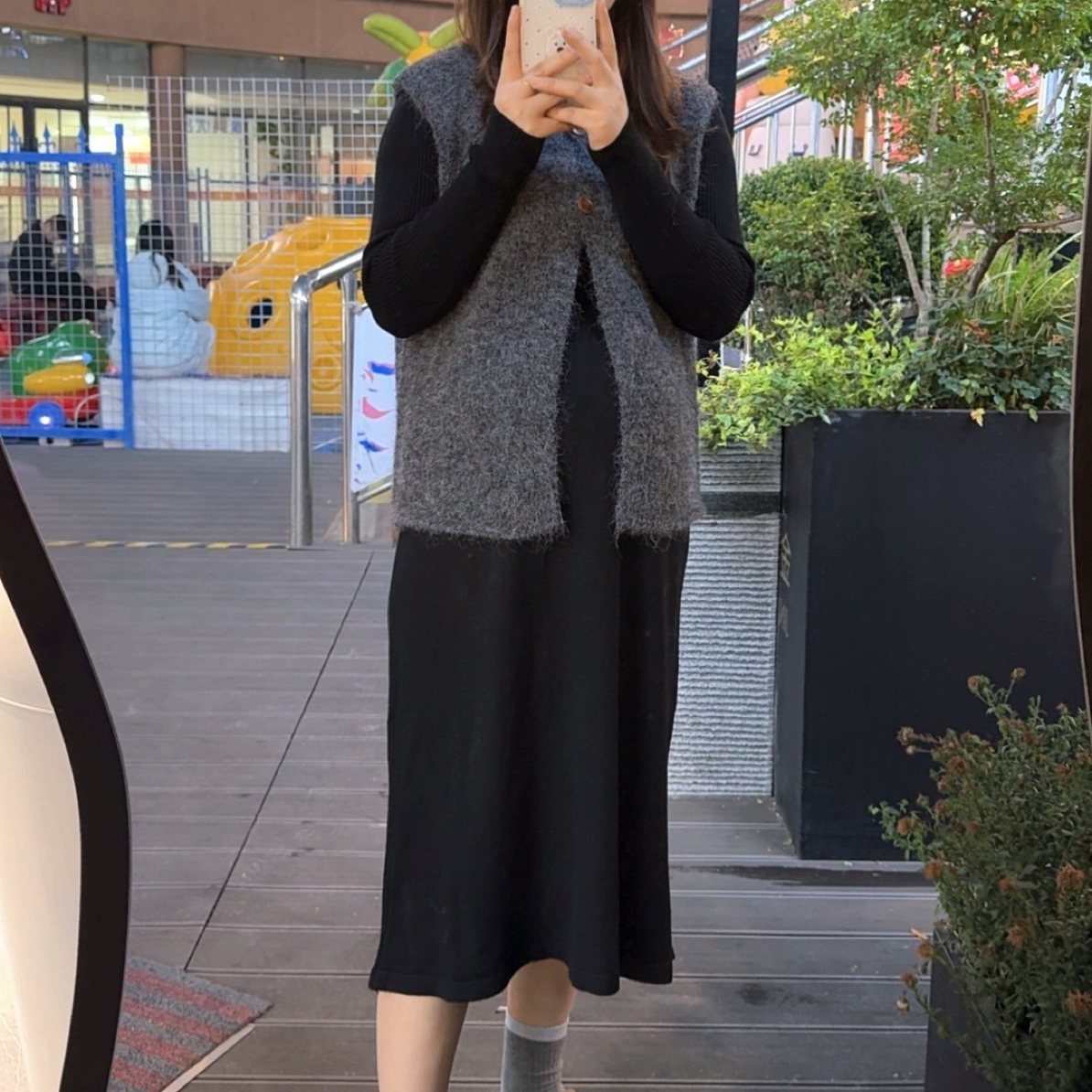 9855新款孕妇长袖毛衣针织马甲裙套装