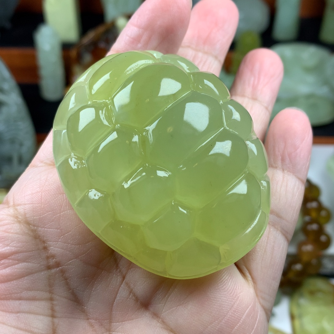 岫玉手把件未镶嵌